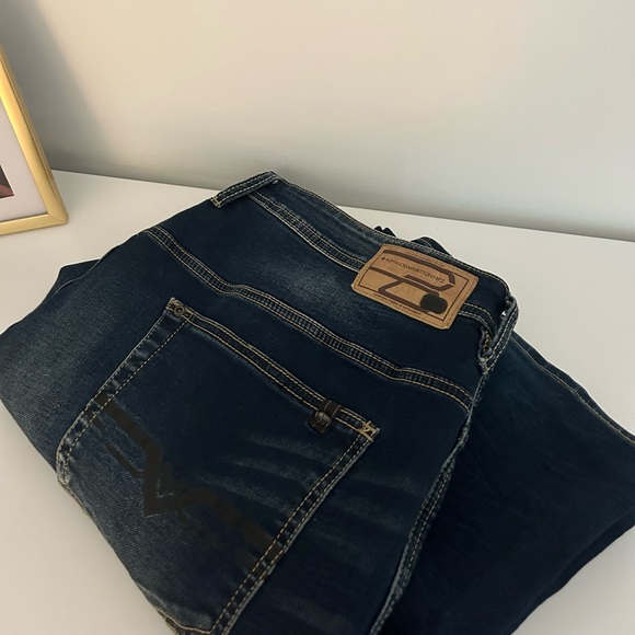 SELLING 9 PAIRS OF NEW CONDITION MENS JEANS! - Picture 3 of 9